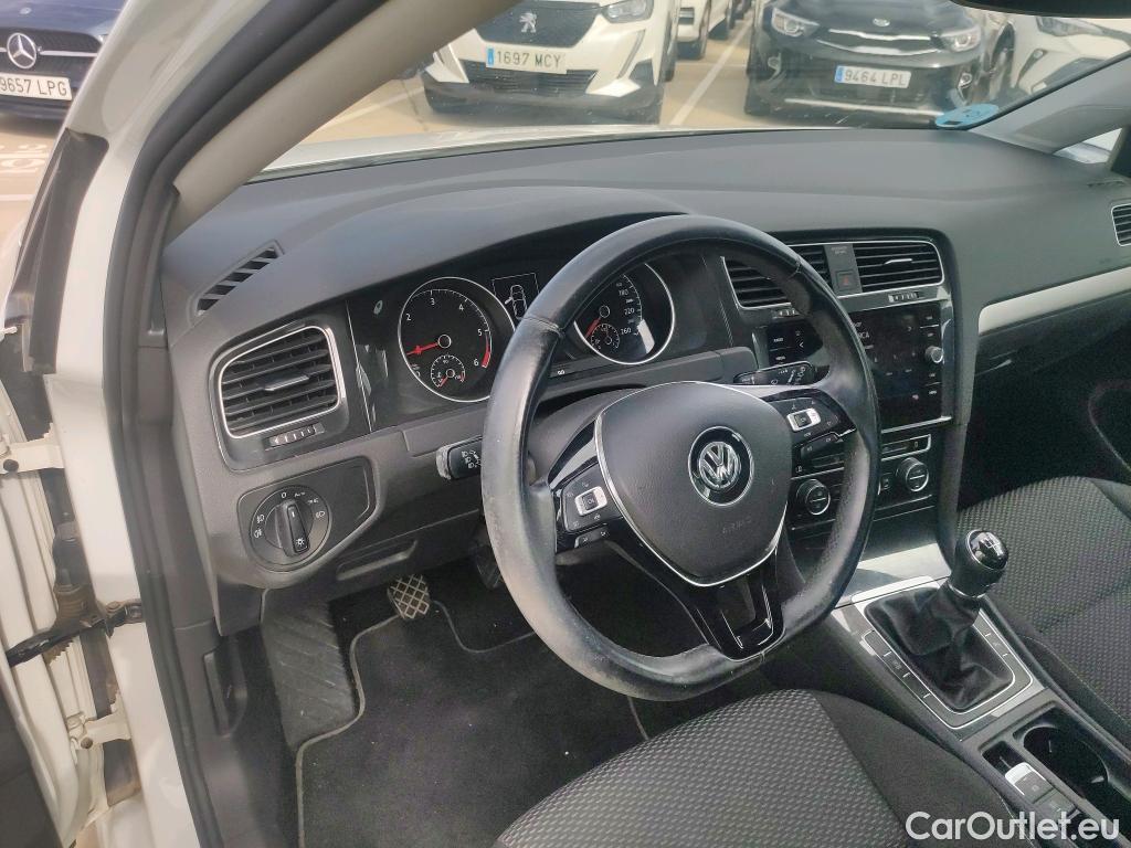  Volkswagen  Golf  VOLKSWAGEN / 2016 / 5P / berlina con portón Ready2Go 1.6 TDI 85kW (115CV) #30