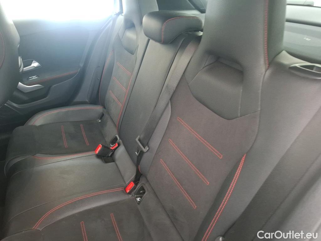  Mercedes  A-Klasse MERCEDES-BENZ Classe A Compact / 2018 / 5P / Berline A 180 AMG Line #91