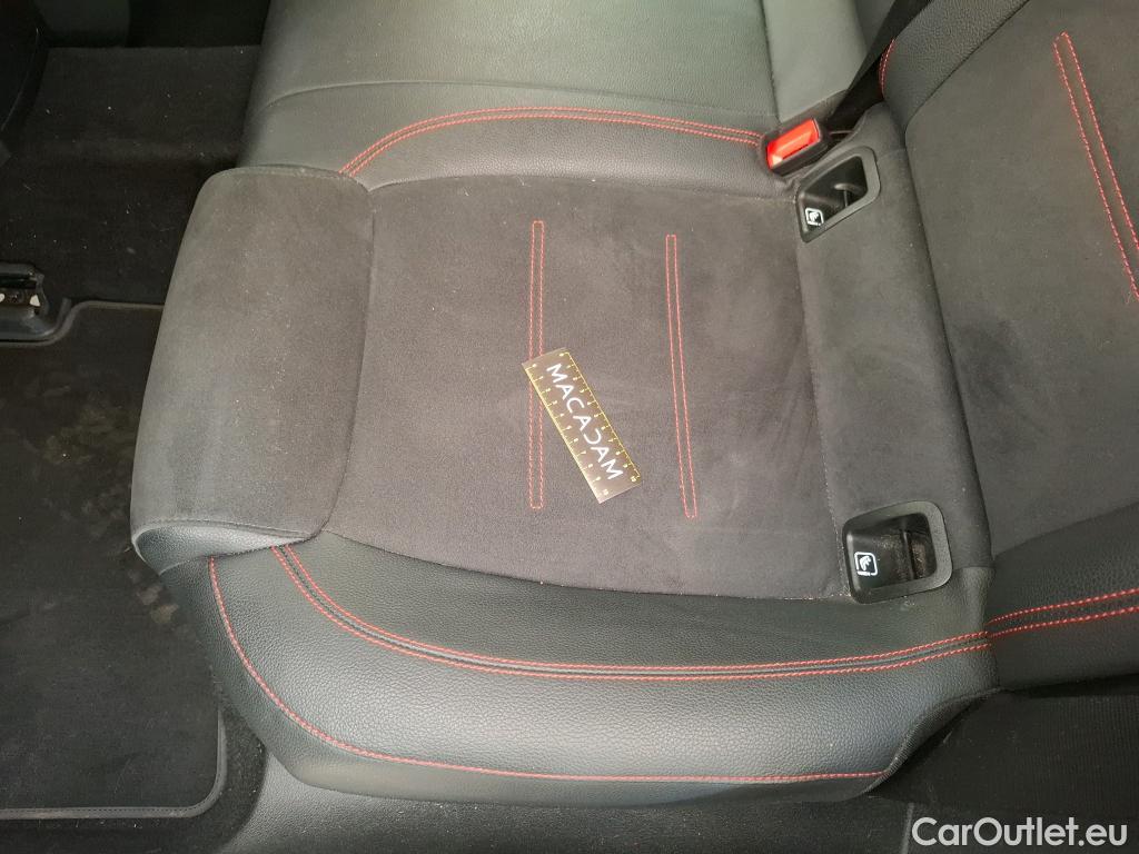  Mercedes  A-Klasse MERCEDES-BENZ Classe A Compact / 2018 / 5P / Berline A 180 AMG Line #89