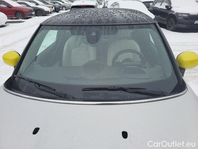  Mini  Mini  (F56) (2013)  COOPER SE 135 Aut 3d #1