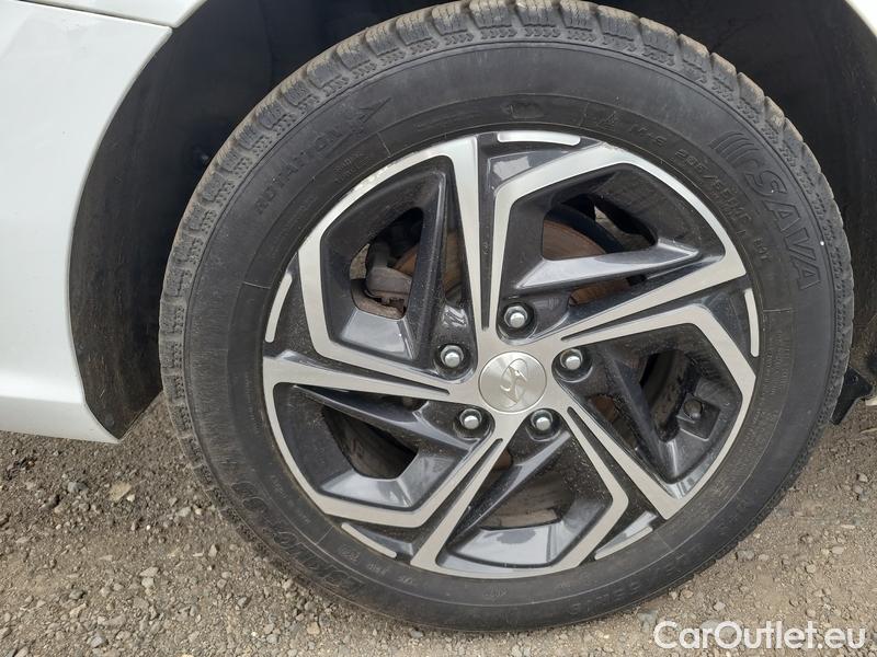  Hyundai  i30   cw (PD)(2017->)  kom.1.6CRDi 115 Smart #15