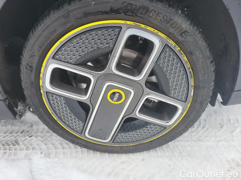  Mini  Mini  (F56) (2013)  COOPER SE 135 Aut 3d #5