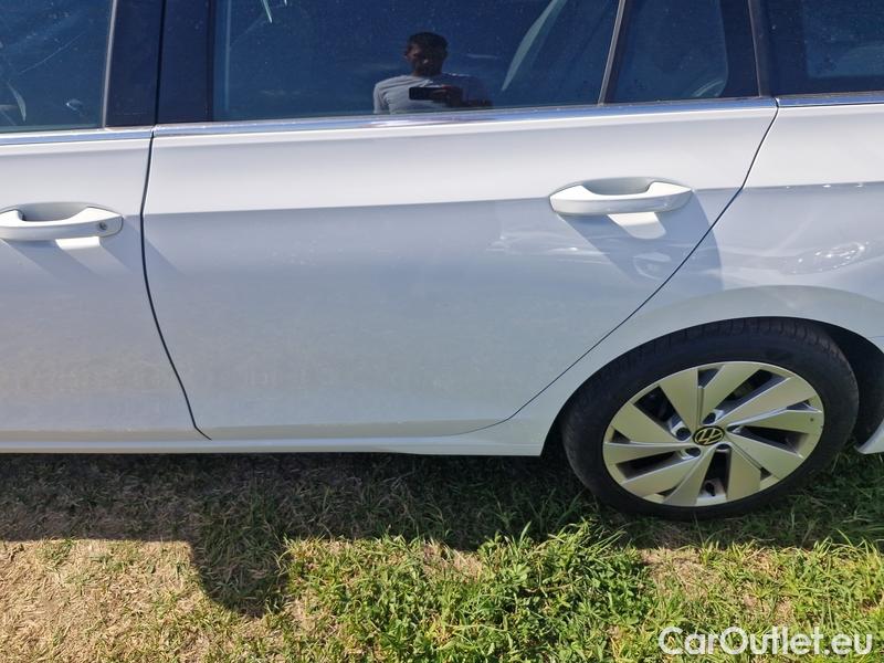  Volkswagen  Golf  VIII Variant (CG5) 2020 Var.2.0TDI 110 Style 5d #12