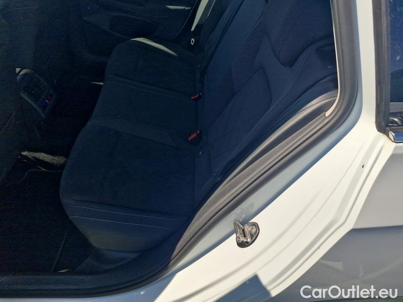  Volkswagen  Golf  VIII Variant (CG5) 2020 Var.2.0TDI 110 Style 5d #14