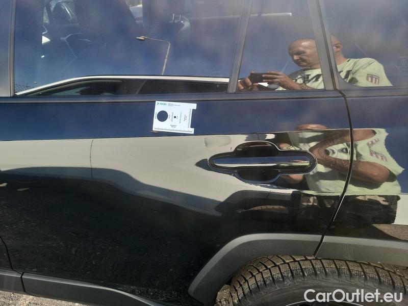  Toyota  RAV4  2019  2.5 Hybrid Comfort 4WD AT #14