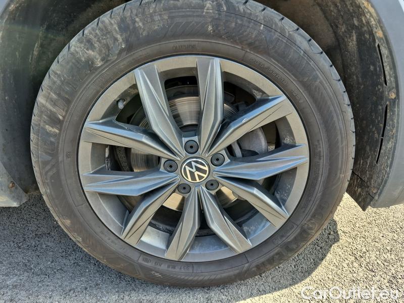  Volkswagen  Tiguan  (AX1)(2020) Tig.All.2.0 TDI 110 Life AT 5d #23