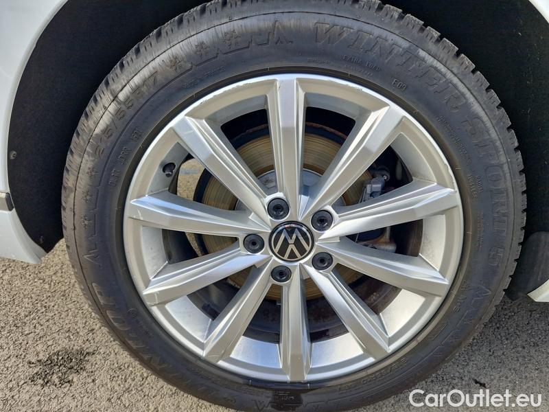  Volkswagen  Passat  8 (2014) 1.5TSI EVO 110 Elegan.AT #6