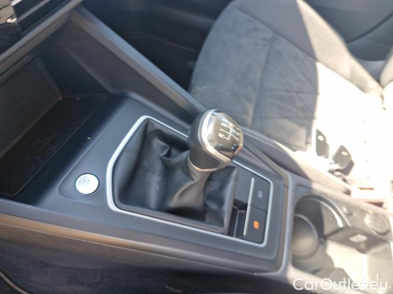  Volkswagen  Golf  VIII Variant (CG5) 2020 Var.2.0TDI 110 Style 5d #10