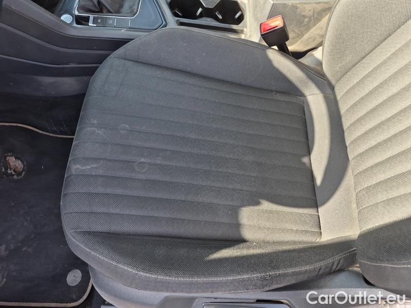  Volkswagen  Tiguan  (AX1)(2020) Tig.All.2.0 TDI 110 Life AT 5d #12