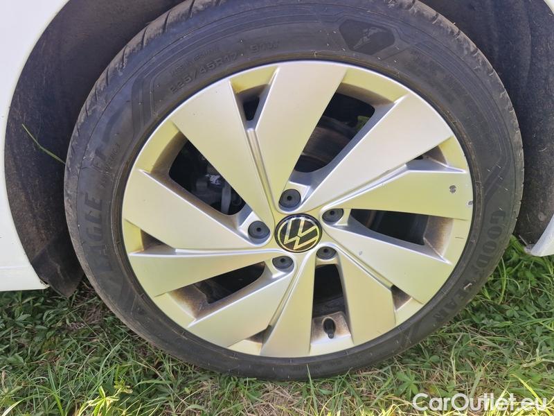  Volkswagen  Golf  VIII Variant (CG5) 2020 Var.2.0TDI 110 Style 5d #13