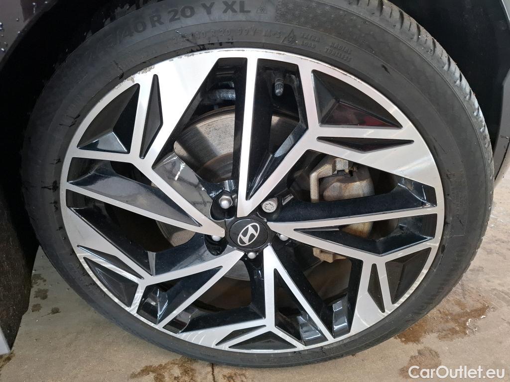  Hyundai   Ioniq HYUNDAI 6 / 2022 / 4P / Berline BEV 77kWh 229ch Executive #36