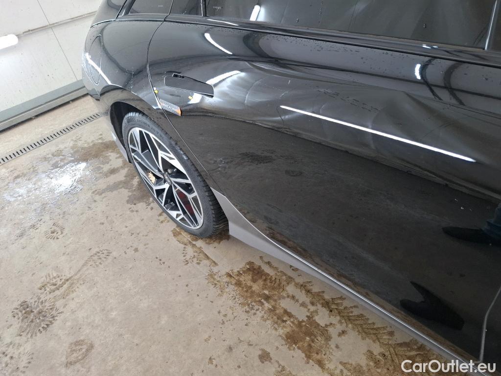  Hyundai   Ioniq HYUNDAI 6 / 2022 / 4P / Berline BEV 77kWh 229ch Executive #17