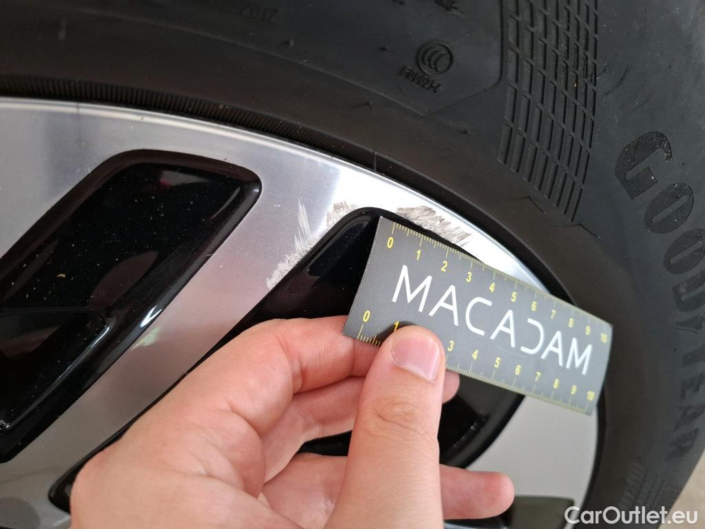  Mercedes  GLC MERCEDES-BENZ  / 2022 / 5P / SUV  300 e Business Line 4MATIC #19