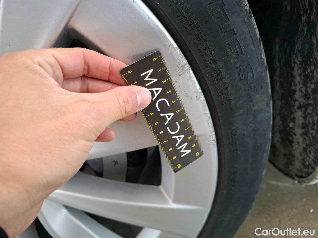  Tesla  Model 3 TESLA  / 2018 / 4P / Berline Autonomie Standard Plus RWD #20