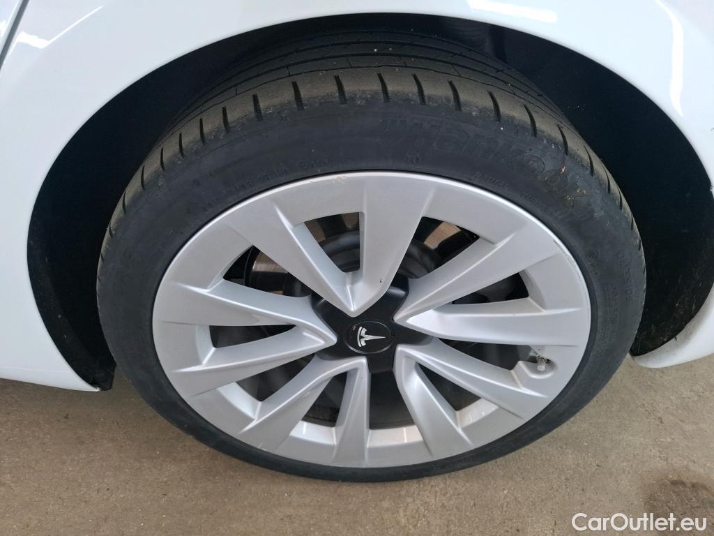  Tesla  Model 3 TESLA  / 2018 / 4P / Berline Autonomie Standard Plus RWD #23