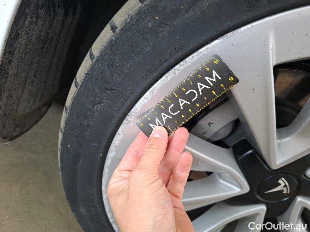  Tesla  Model 3 TESLA  / 2018 / 4P / Berline Autonomie Standard Plus RWD #37