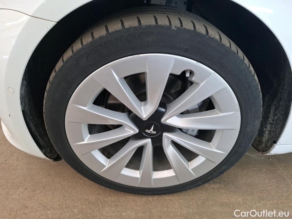  Tesla  Model 3 TESLA  / 2018 / 4P / Berline Autonomie Standard Plus RWD #19
