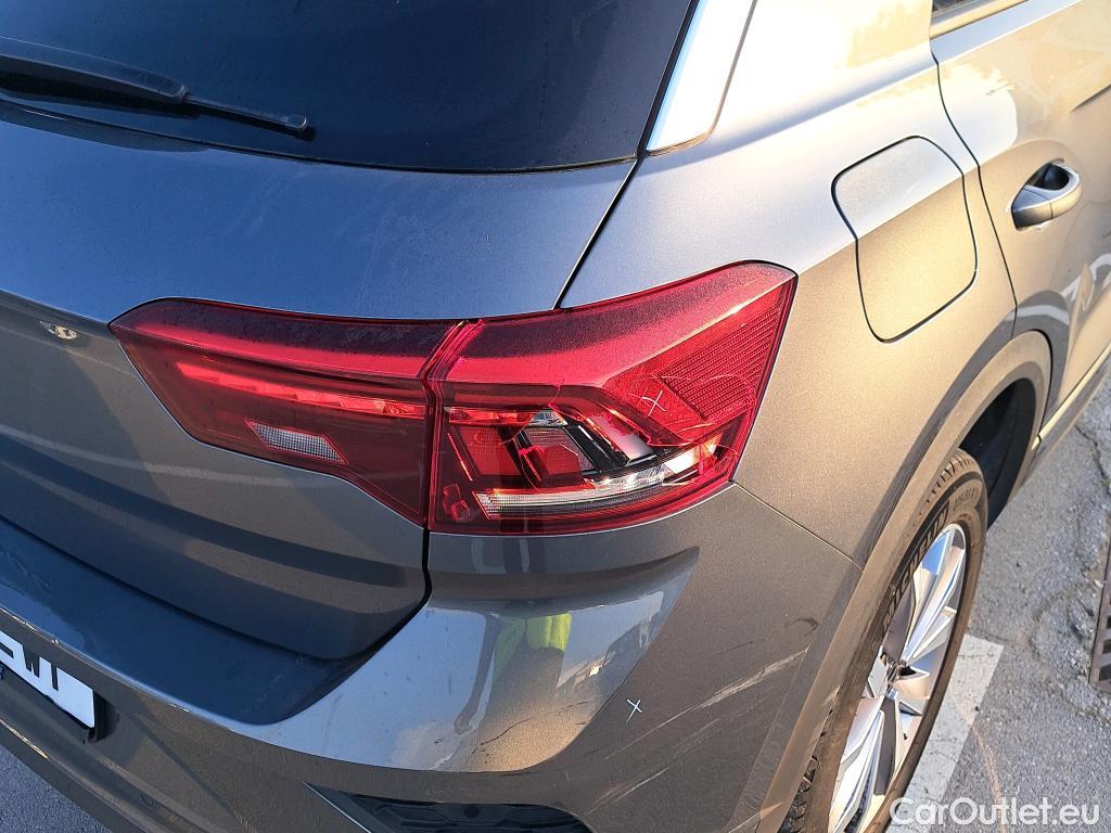  Volkswagen  T-ROC VOLKSWAGEN  / 2017 / 5P / todoterreno Advance R-Line 1.5 TSI 110kW (150CV) DSG #1
