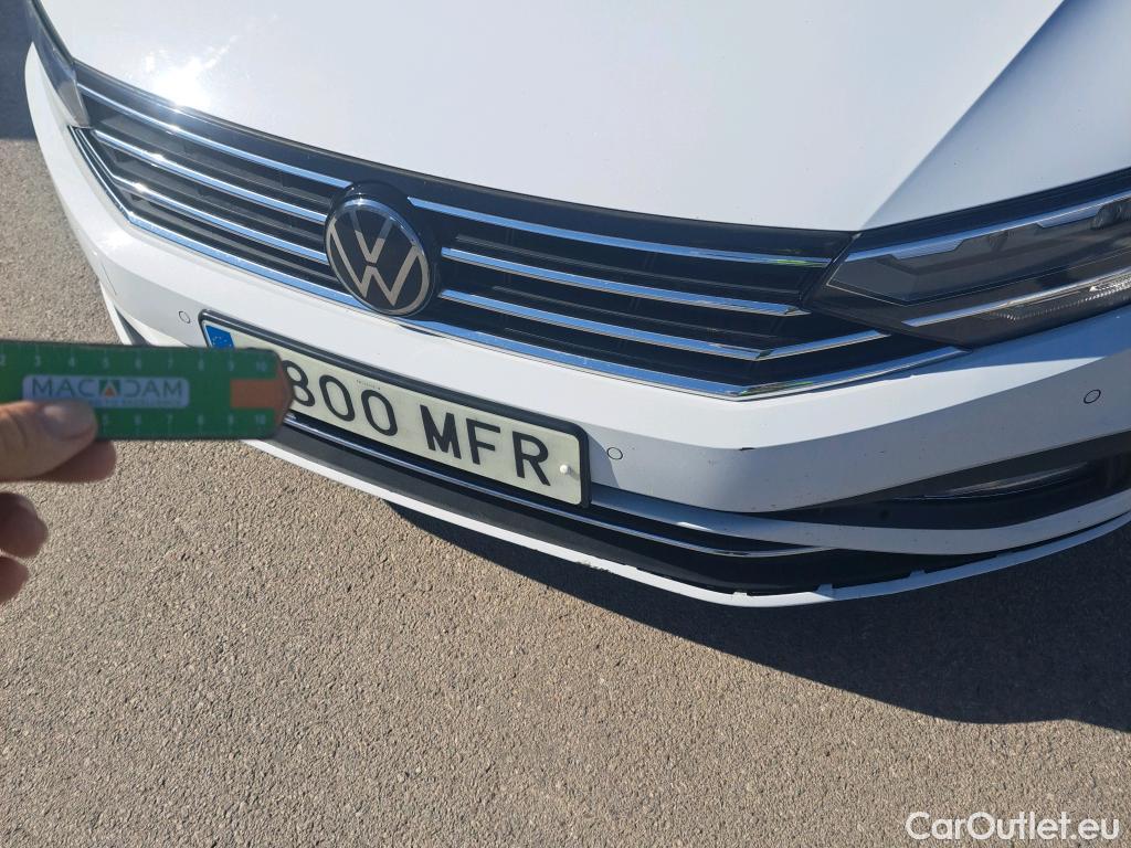  Volkswagen  Passat VOLKSWAGEN  / 2019 / 5P / familiar Variant Executive 2.0 TDI 90kW (122CV) D #23