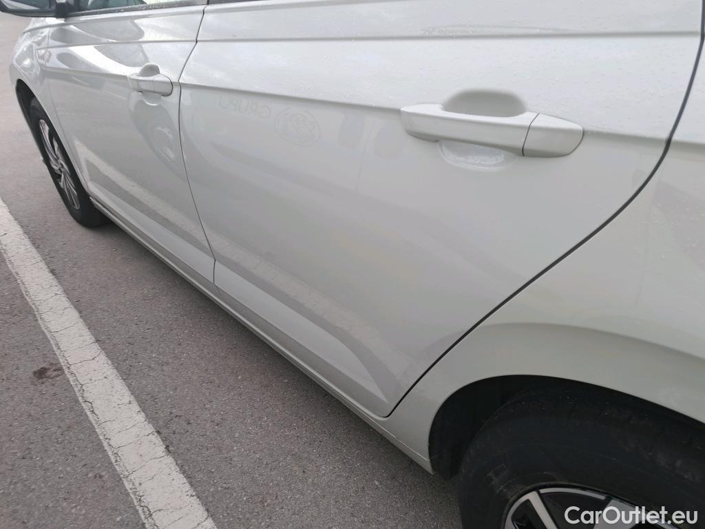  Volkswagen  Polo VOLKSWAGEN  / 2021 / 5P / berlina con portón Life 1.0 TSI 70kW (95CV) #16