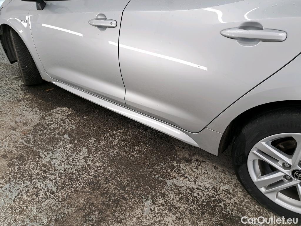  Toyota  Corolla TOYOTA  / 2018 / 5P / Berline Hybride 122h Dynamic Business Beyond Zer / VO RECONDITIONNE - PHOTOS AVANT RECONDITIONNEMENT #8