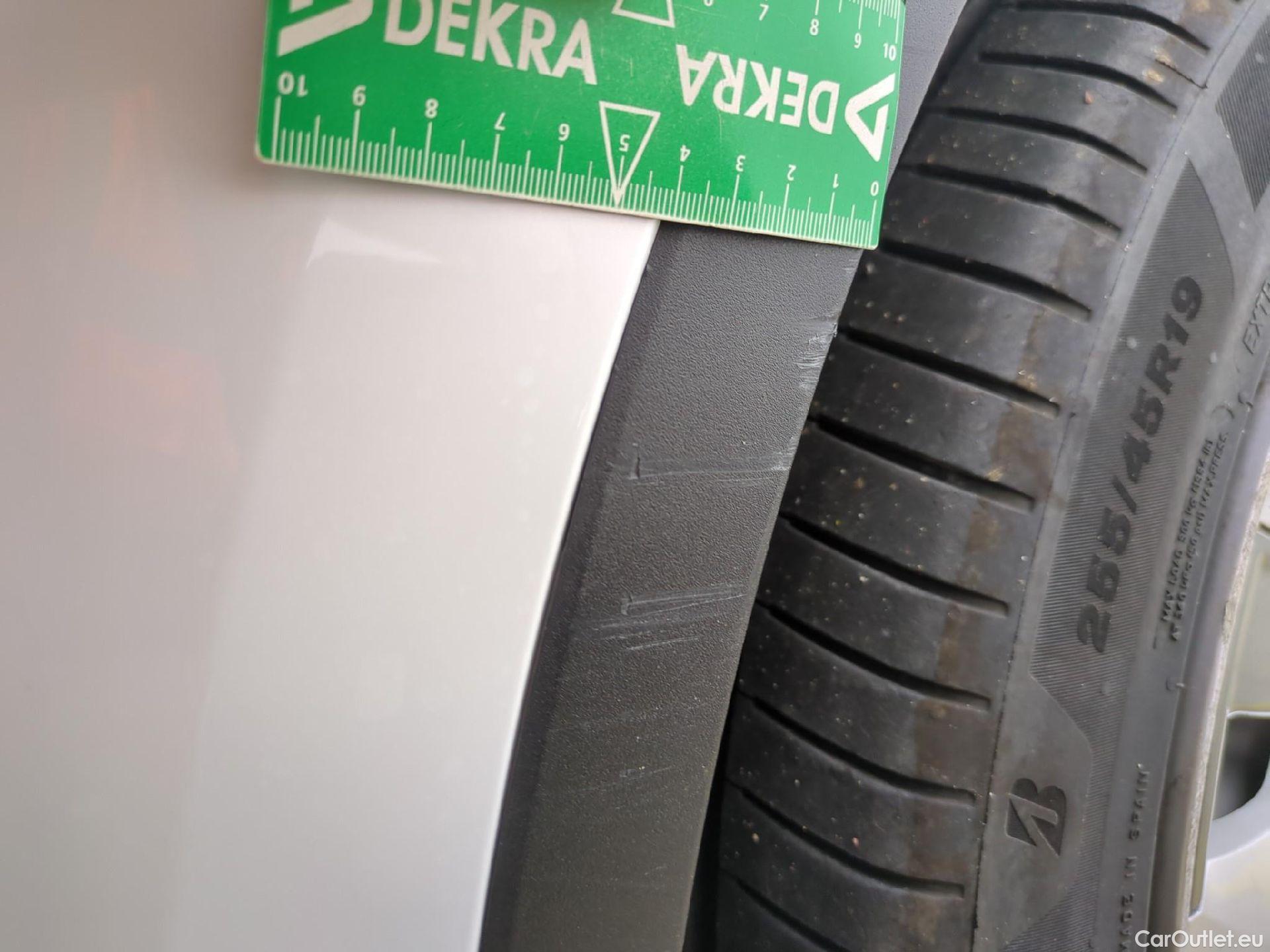  Tesla  Model Y TESLA  / 2021 / 5P / SUV RWD #25
