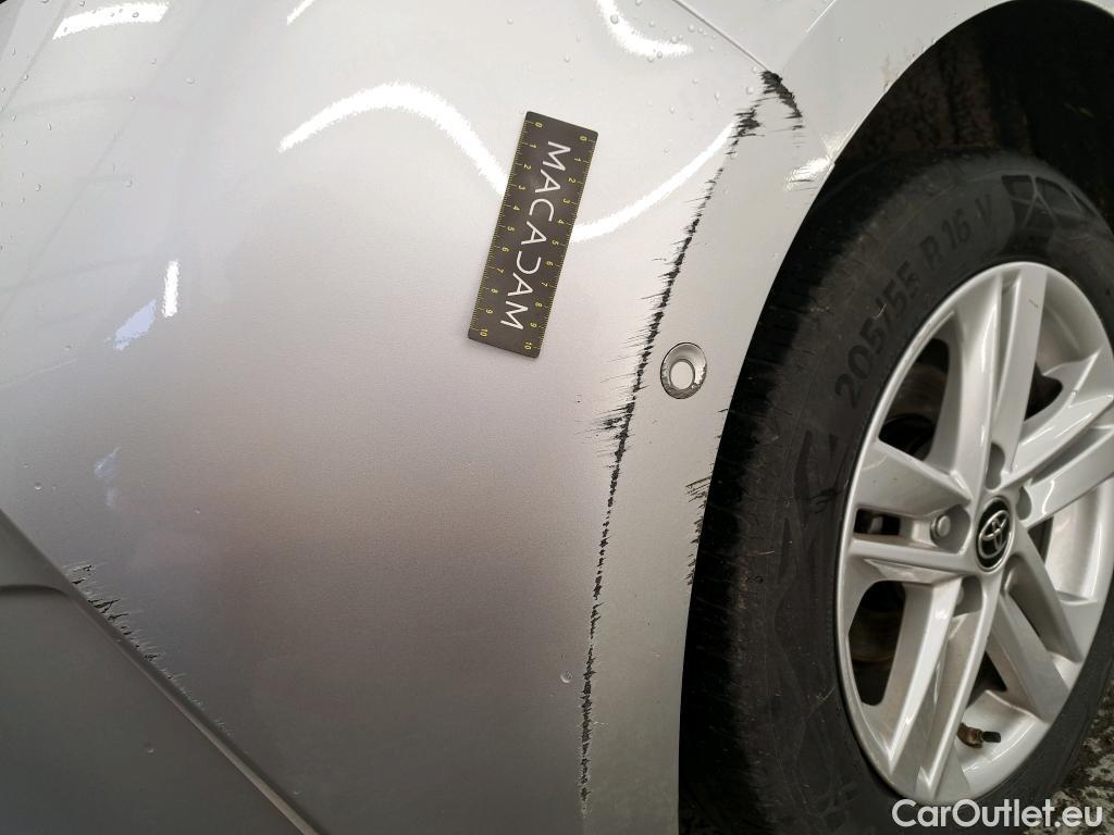  Toyota  Corolla TOYOTA  / 2018 / 5P / Berline Hybride 122h Dynamic Business Beyond Zer / VO RECONDITIONNE - PHOTOS AVANT RECONDITIONNEMENT #7
