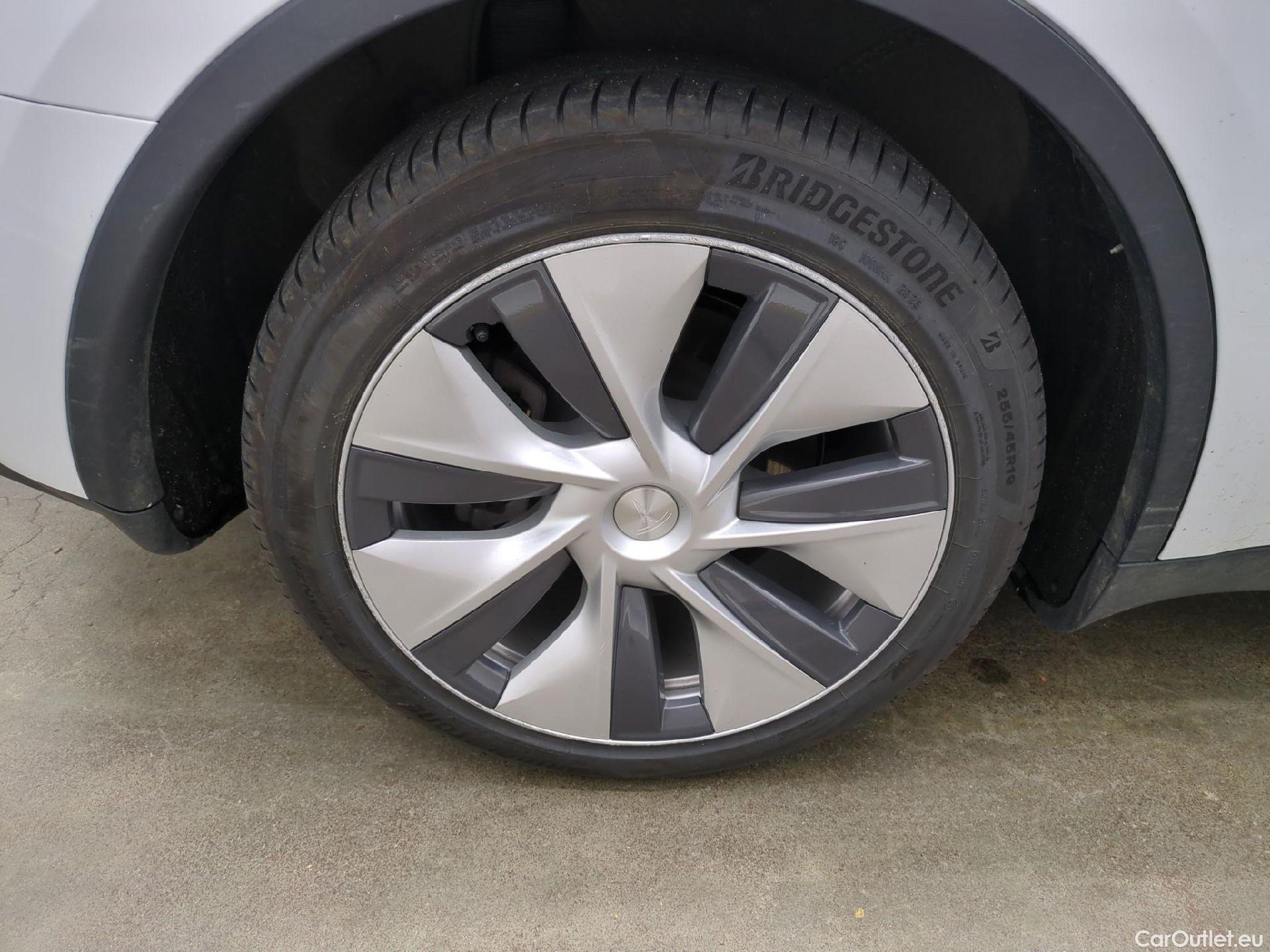  Tesla  Model Y TESLA  / 2021 / 5P / SUV RWD #11