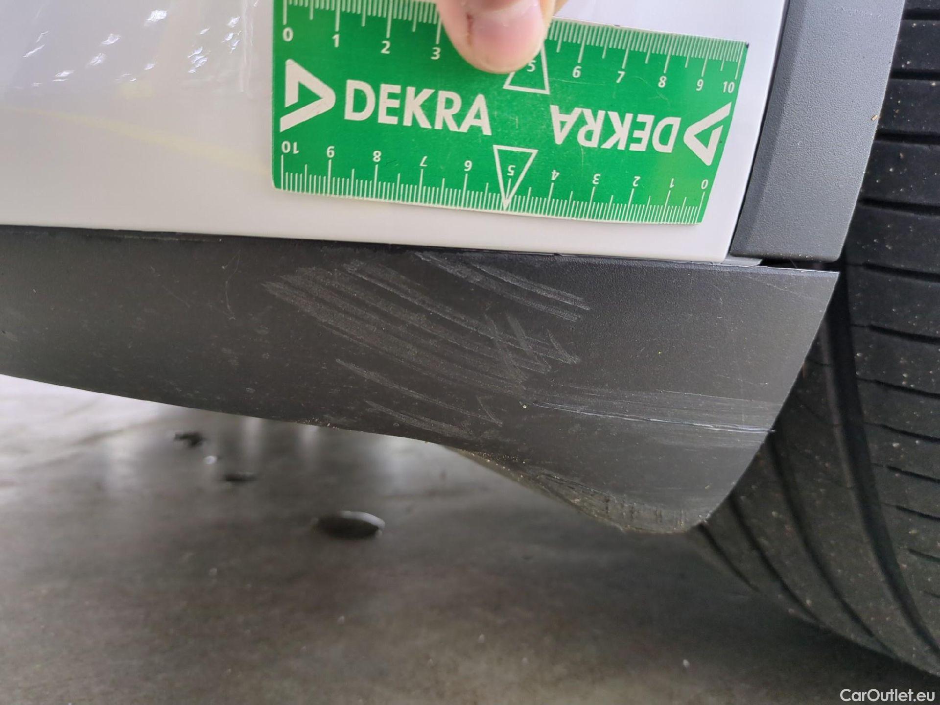  Tesla  Model Y TESLA  / 2021 / 5P / SUV RWD #23
