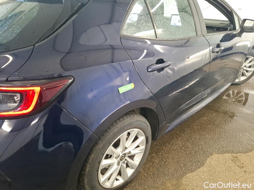  Toyota  Corolla TOYOTA  / 2022 / 5P / Berline Hybride 140h Dynamic Business Beyond Zer #33