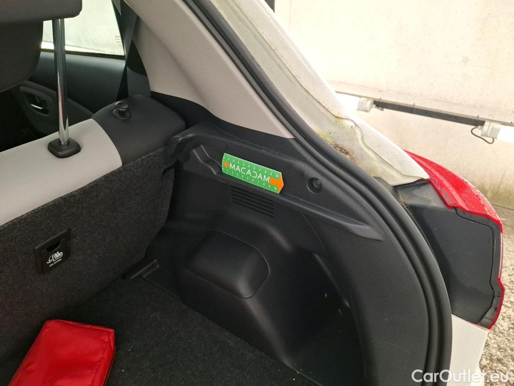  Toyota  Yaris TOYOTA  Hybride / 2017 / 5P / Berline 1.5 VVT-I HYBRID France Business #2