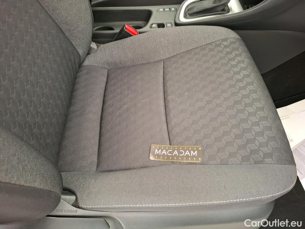  Toyota  Yaris TOYOTA  Hybride / 2019 / 5P / Berline Hybride 116h Dynamic Business Beyond Zer #59