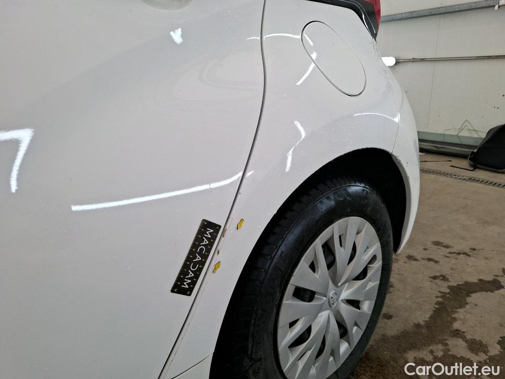  Toyota  Yaris TOYOTA  Hybride / 2019 / 5P / Berline Hybride 116h Dynamic Business Beyond Zer #1
