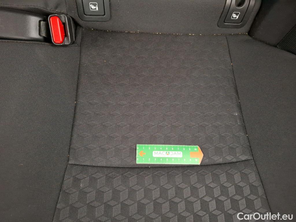  Toyota  Yaris TOYOTA  Hybride / 2019 / 5P / Berline Hybride 116h Dynamic Business Beyond Zer #17