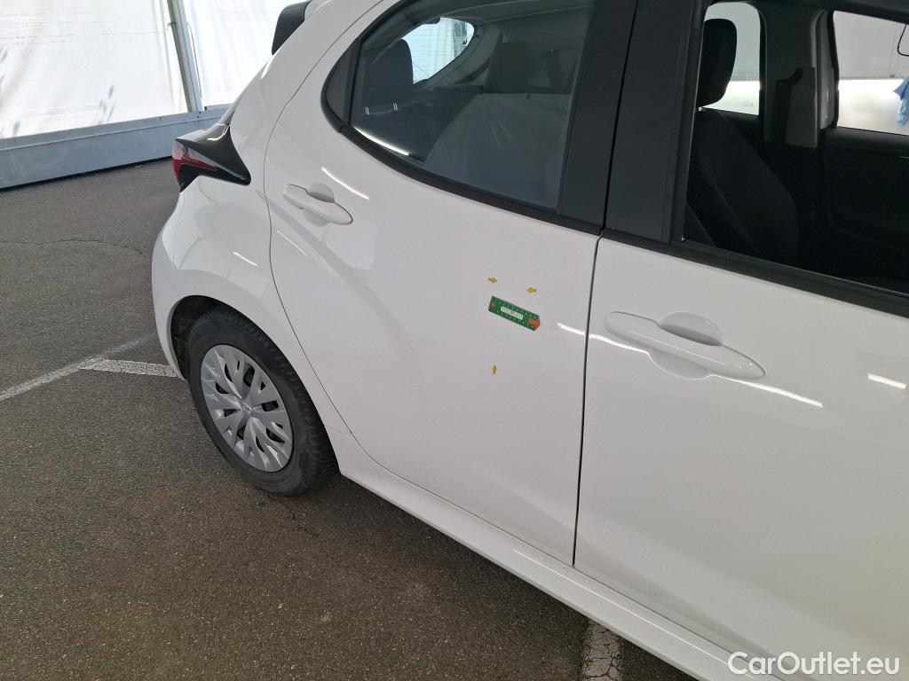  Toyota  Yaris TOYOTA  Hybride / 2019 / 5P / Berline Hybride 116h Dynamic Business Beyond Zer #1