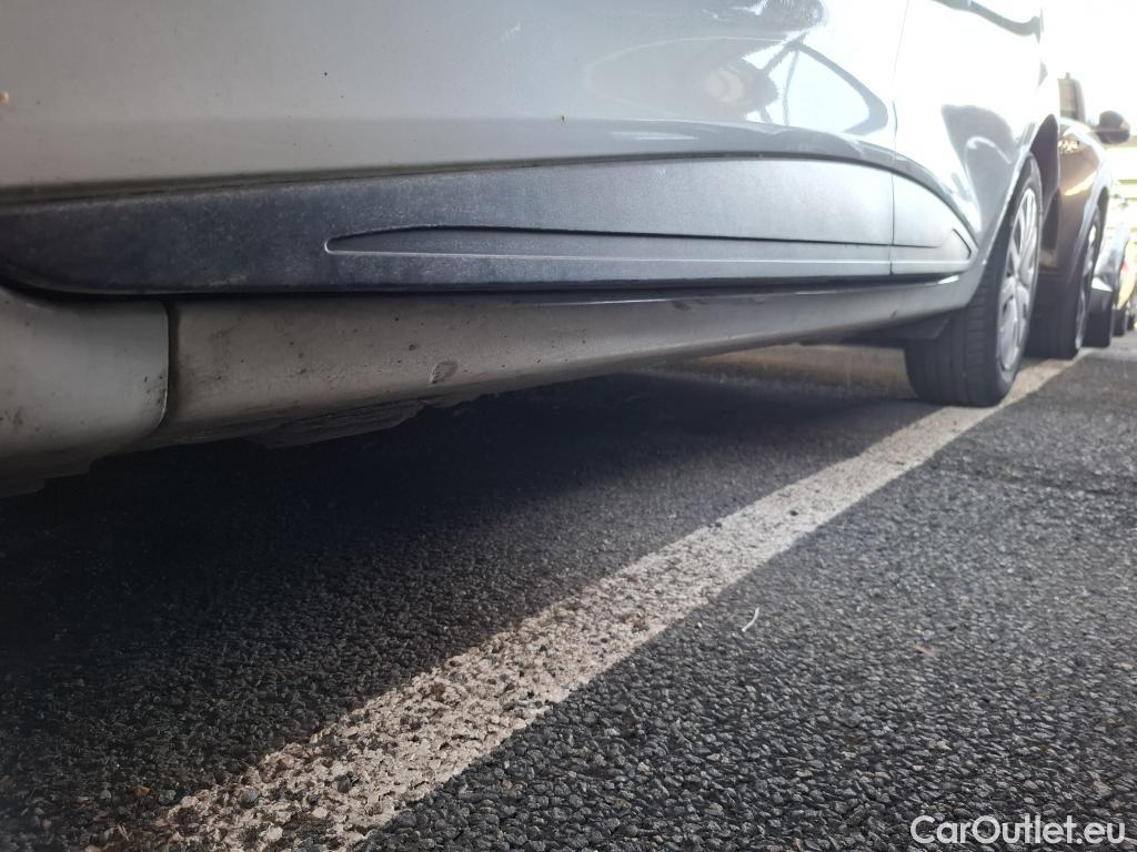 Renault  Clio  IV Air MediaNav 1.5 dCi 75CV BVM5 E6 #32