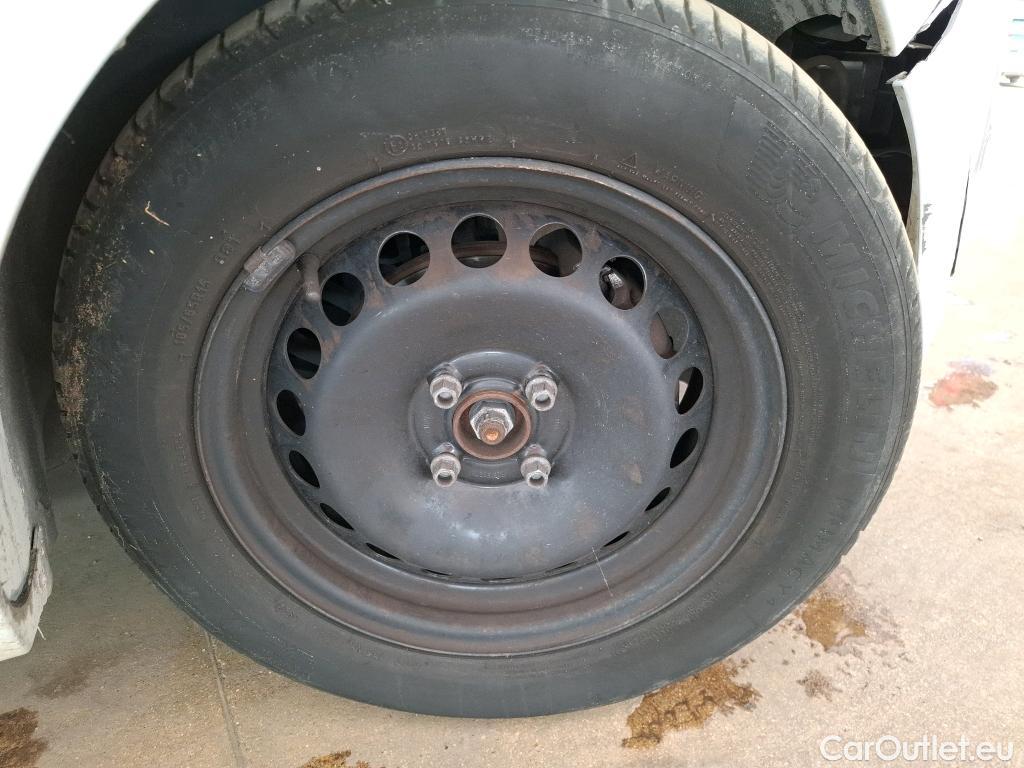  Renault  Clio  IV Air MediaNav 1.5 dCi 75CV BVM5 E6 #27