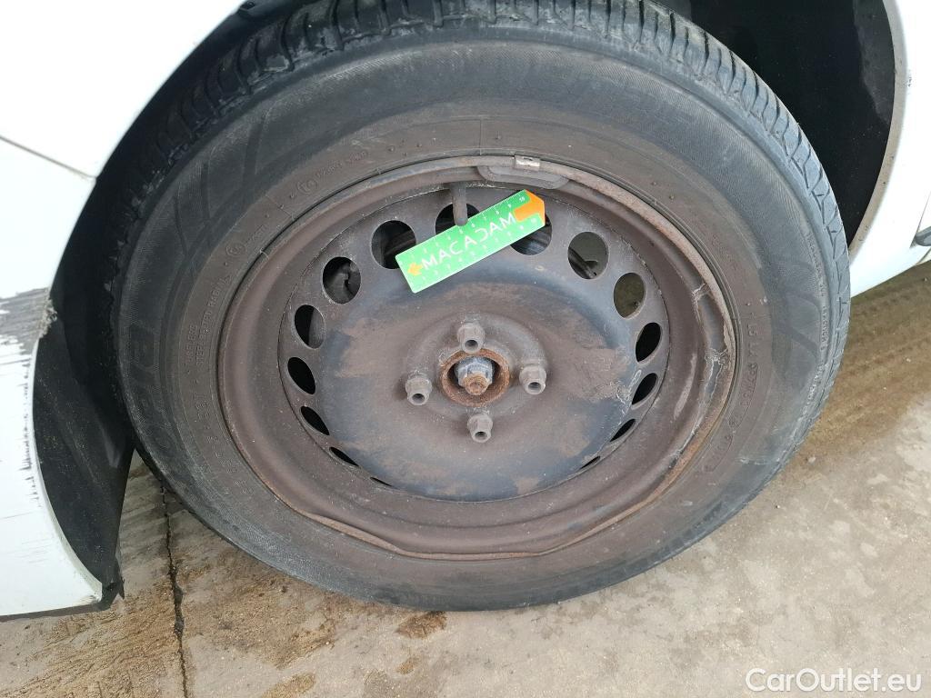  Renault  Clio  IV Air 1.5 dCi 75CV BVM5 E6 #44