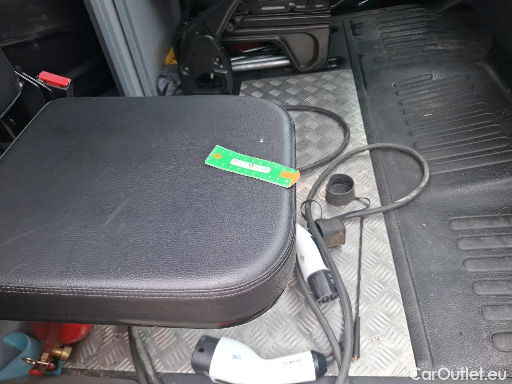  Renault  Master RENAULT  / 2019 / 4P / Fourgon tôlé FG Z.E.Tr CF F3100 L3H2 R75 AI - 19 #34
