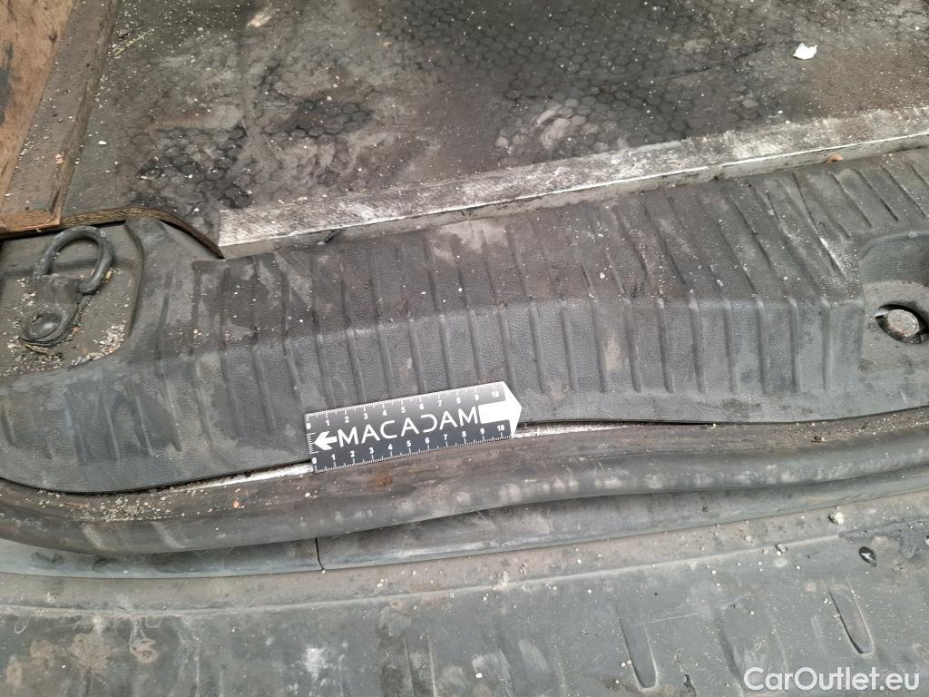  Renault  Kangoo RENAULT  / 2021 / 4P / Fourgonnette EXTRA - BLUE DCI 95 #8