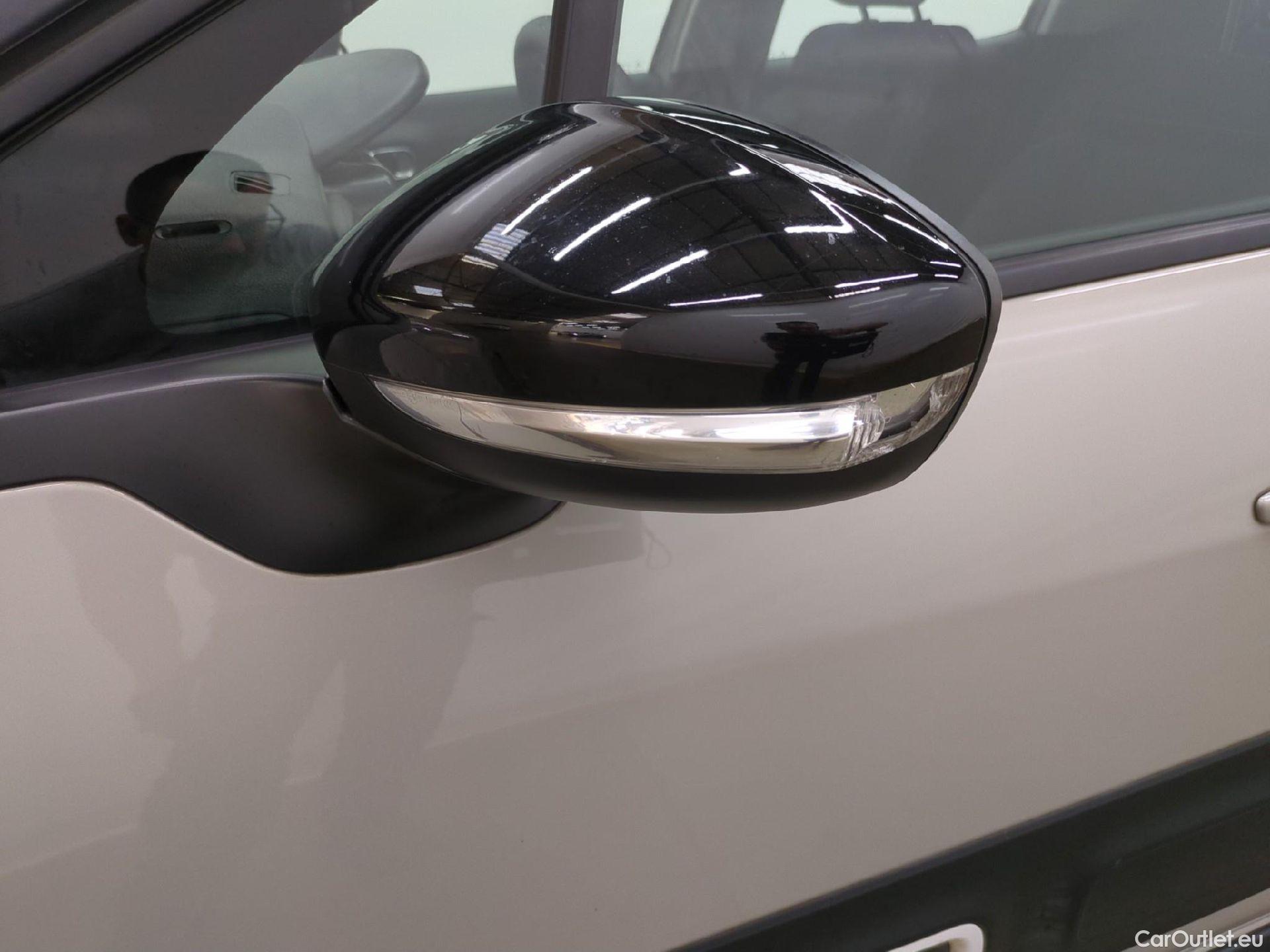  Citroen  C3  Feel Pack 1.2 PureTech 80CV BVM5 E6d #6