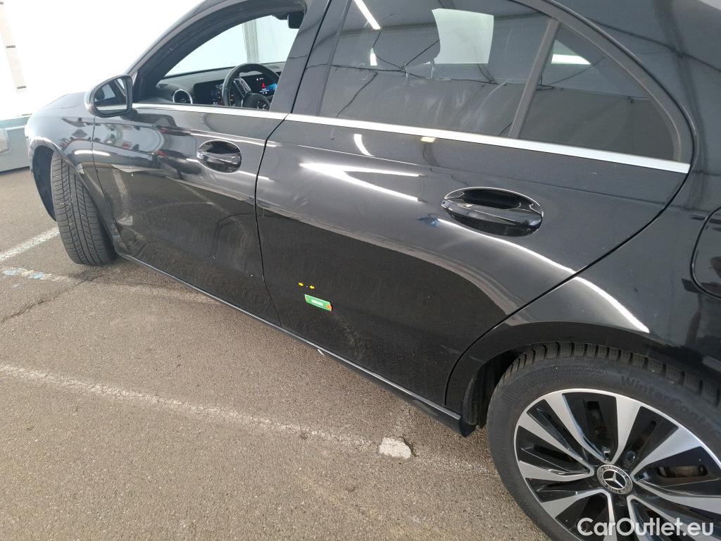  Mercedes  A-Klasse MERCEDES-BENZ Classe A Berline / 2018 / 4P / Berline A 180 Business Line 7G-DCT #31