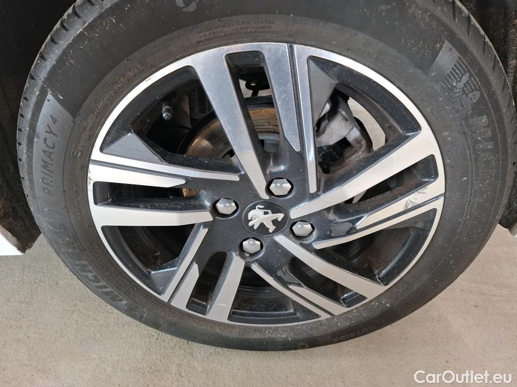  Peugeot  208  Allure Business 1.2 PureTech 100CV BVM6 E6d #24