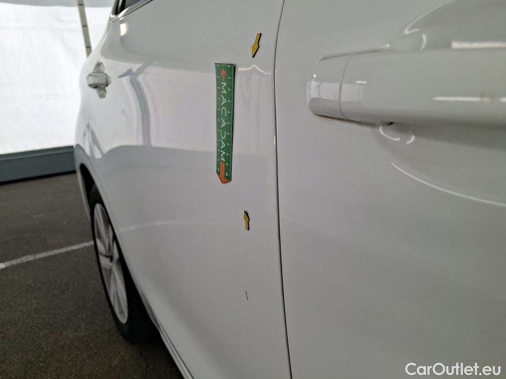  Peugeot  208 PEUGEOT  / 2015 / 5P / Berline &BLUEHDI 100 S&S ALLURE BUSINESS #6