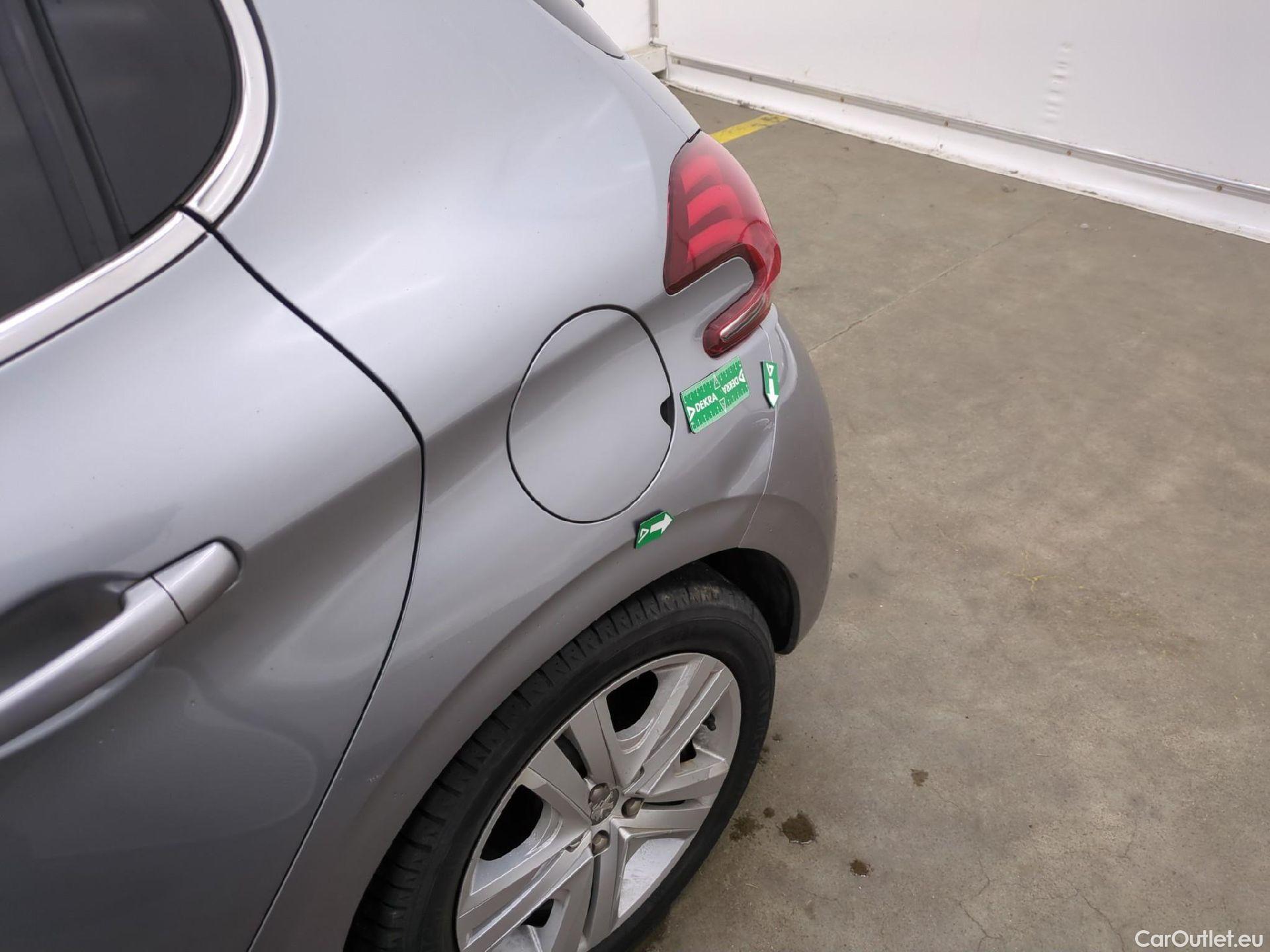  Peugeot  208  Allure Business 1.2 PureTech 110CV BVM6 E6dT #24