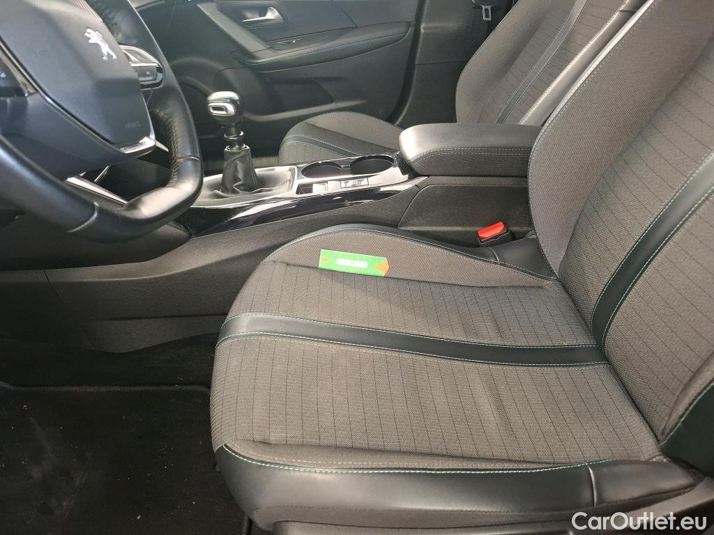  Peugeot  2008  Allure Pack 1.5 HDi 110CV BVM6 E6d #18