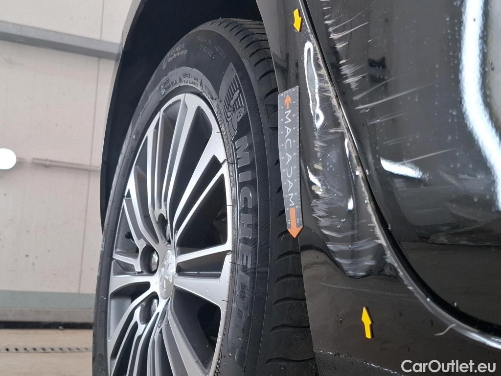  Peugeot  308  Allure Business 1.5 HDi 130CV BVA8 E6d #17