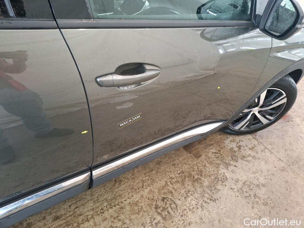  Peugeot  5008  Allure 1.2 PureTech 130CV BVM6 E6d #16