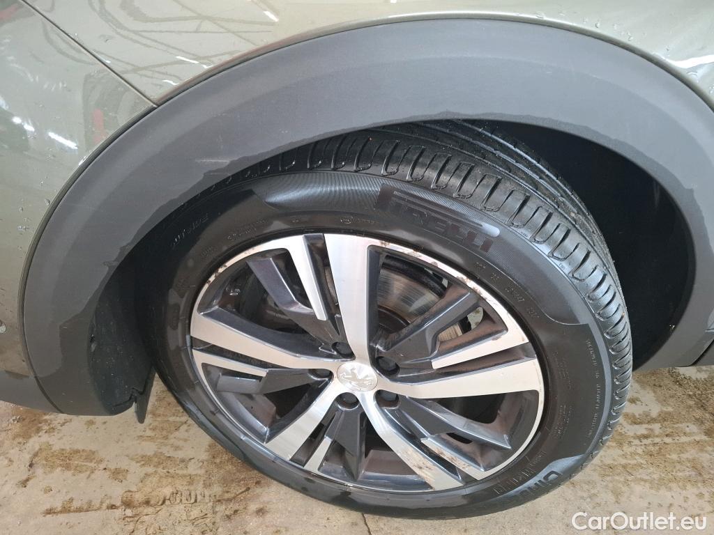  Peugeot  5008  Allure 1.2 PureTech 130CV BVM6 E6d #23