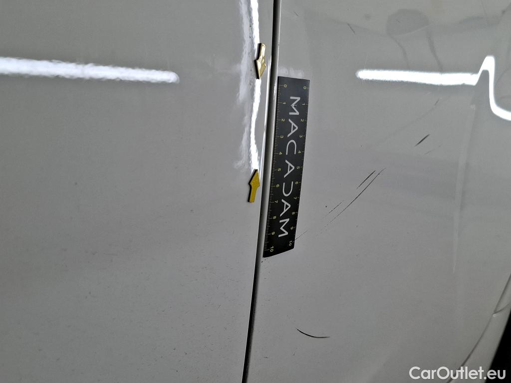  Toyota  Yaris TOYOTA  Hybride / 2019 / 5P / Berline Hybride 116h France #4